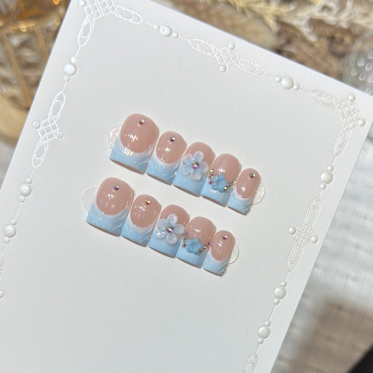 Floral Fantasy Press-On Nail Art Set Acalora
