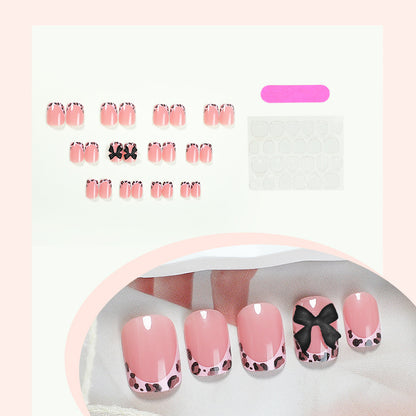 Decorative Press-On Nail Art Set with Unique Bow and Leopard Accents Acalora