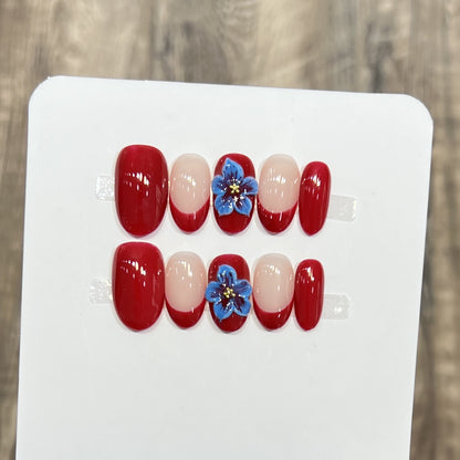 Stylish Floral Accent Press-On Nail Set Acalora