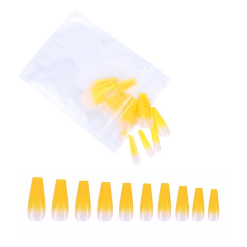 Artificial nails in elegant stiletto design Acalora