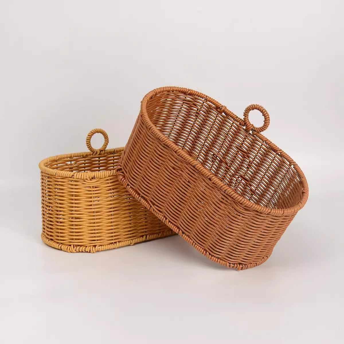 Handwoven willow basket with animal motif Acalora