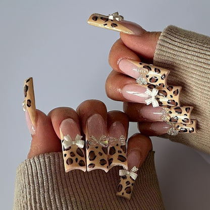 Decorative Press-On Nail Set with Chic Animal Print and Gem Accents Acalora