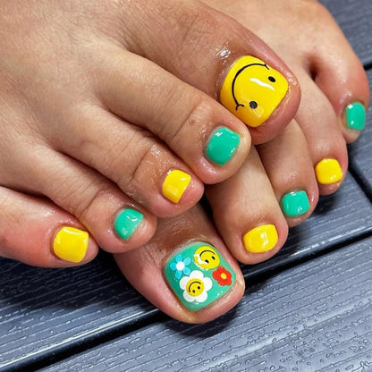 Artificial nails for elegant foot care Acalora