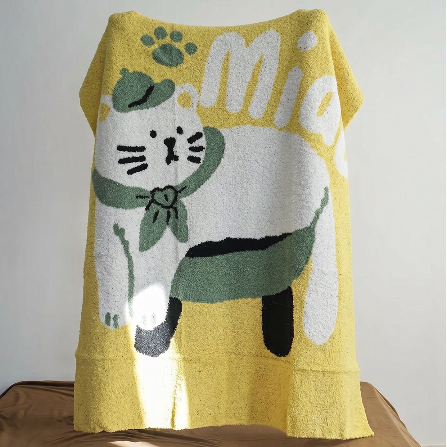 Cozy Cartoon Cat Blanket