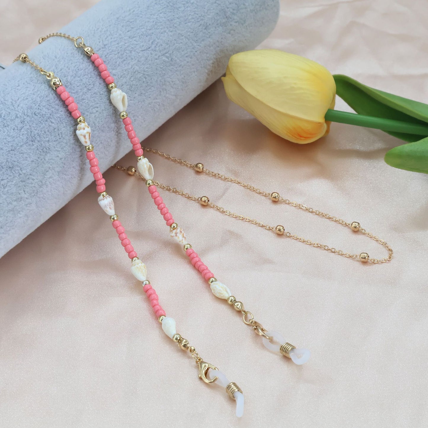 Beaded Eyewear Chain Acalora