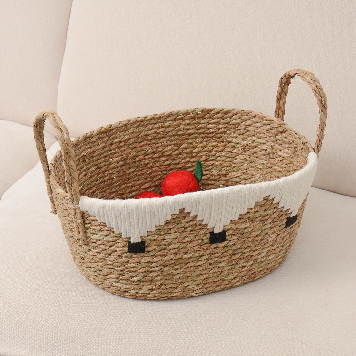 Handwoven decorative basket Acalora