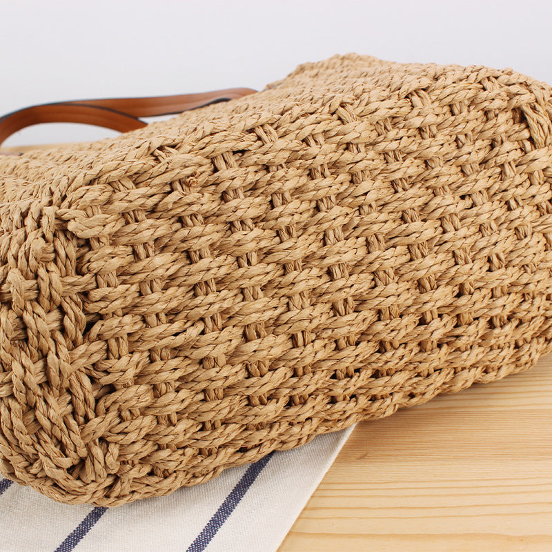 Durable straw tote bag with sturdy leather handles Bowlift