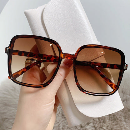 Women's Oversized Sunglasses with UV Protection and Elegant Design Bowlift