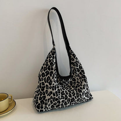 Stylish Leopard Print Hobo Bag Acalora