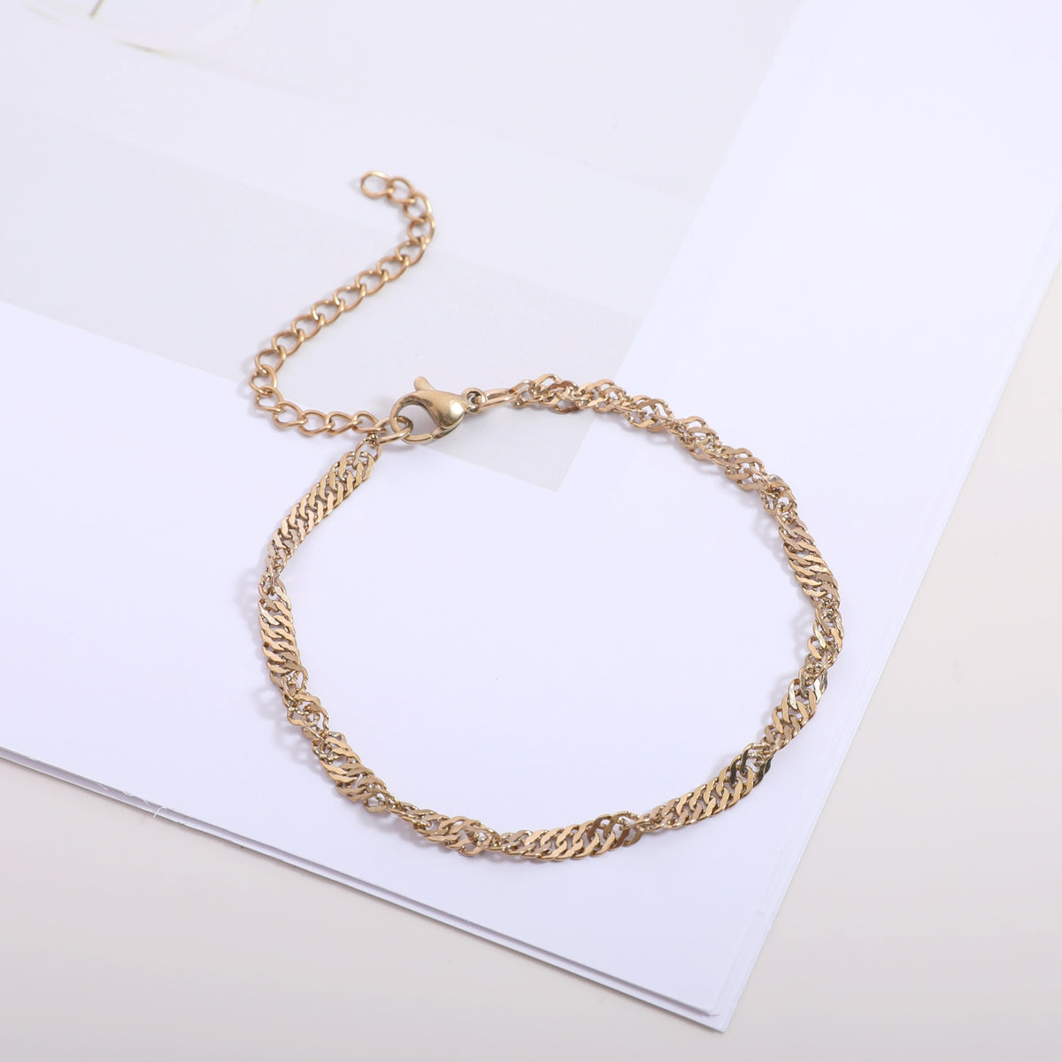 Textured Twisted Chain Bracelet Acalora