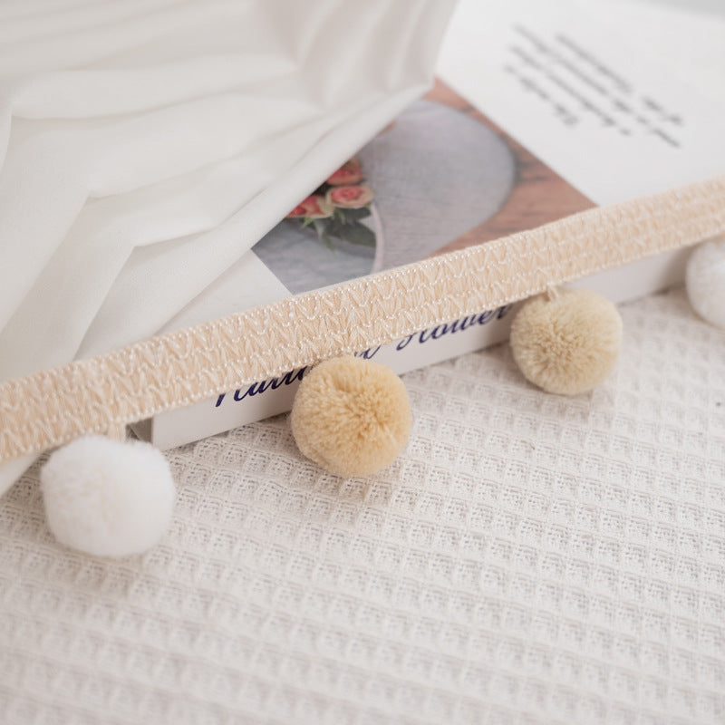 Decorative pom pom trim Acalora
