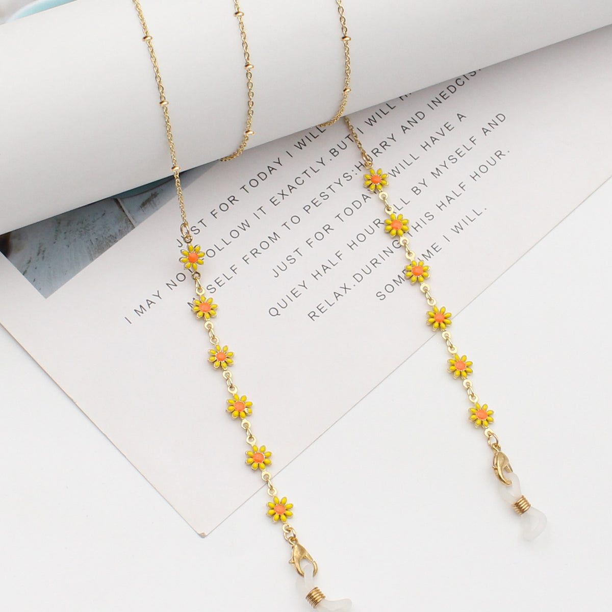 Floral Themed Eyewear Chain Acalora