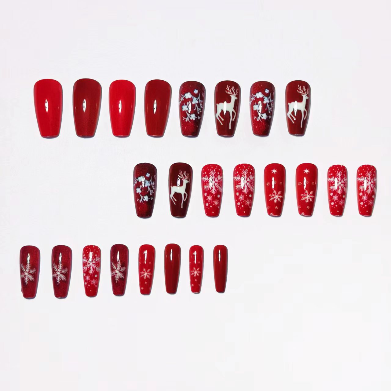 Festive Winter-Themed 3D Nail Art Acalora