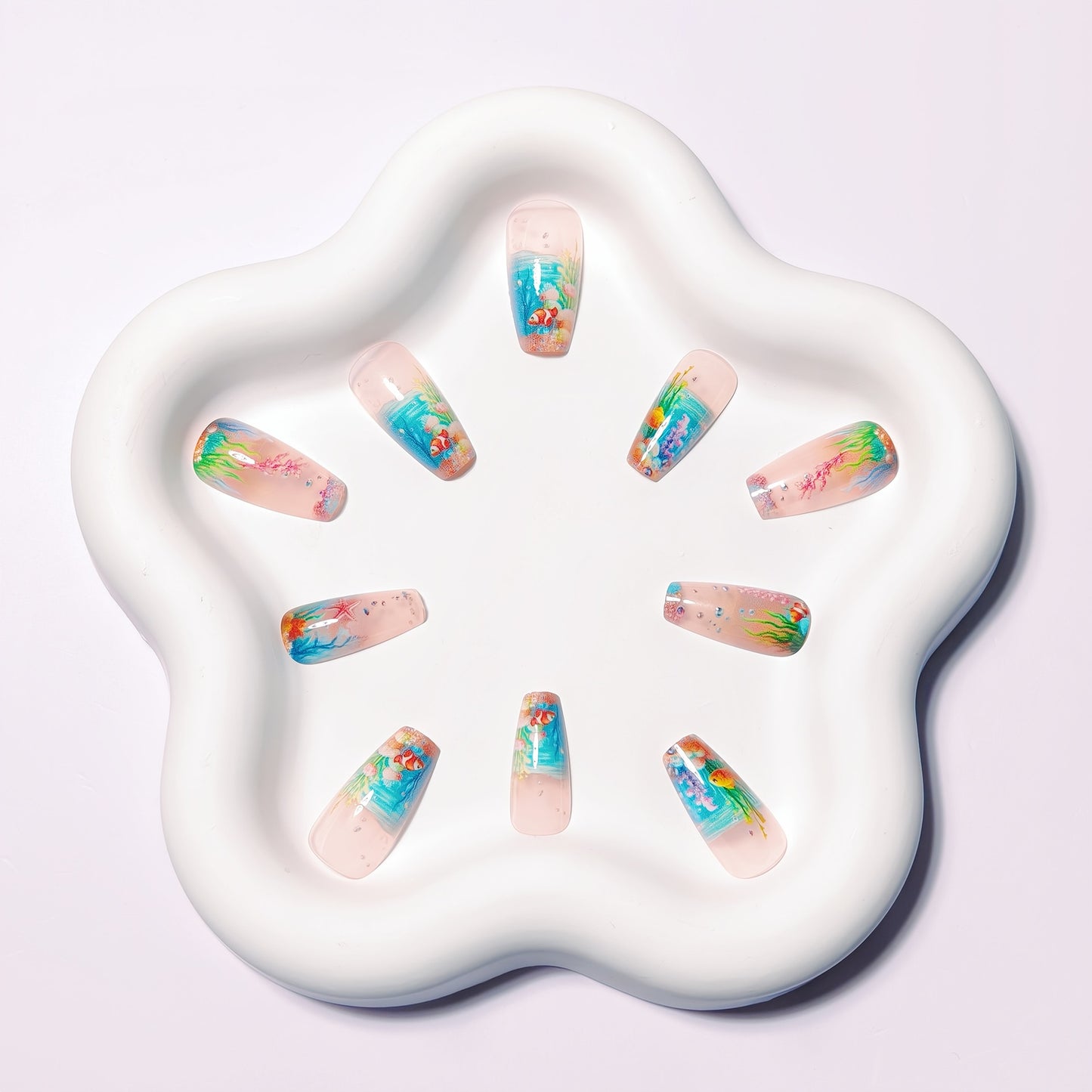 Underwater-Themed Nail Art Acalora