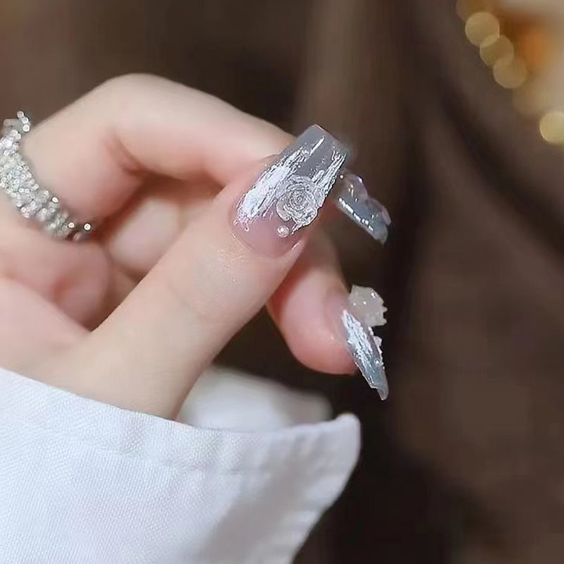 Artificial nail set with delicate rose and glitter decorations Acalora