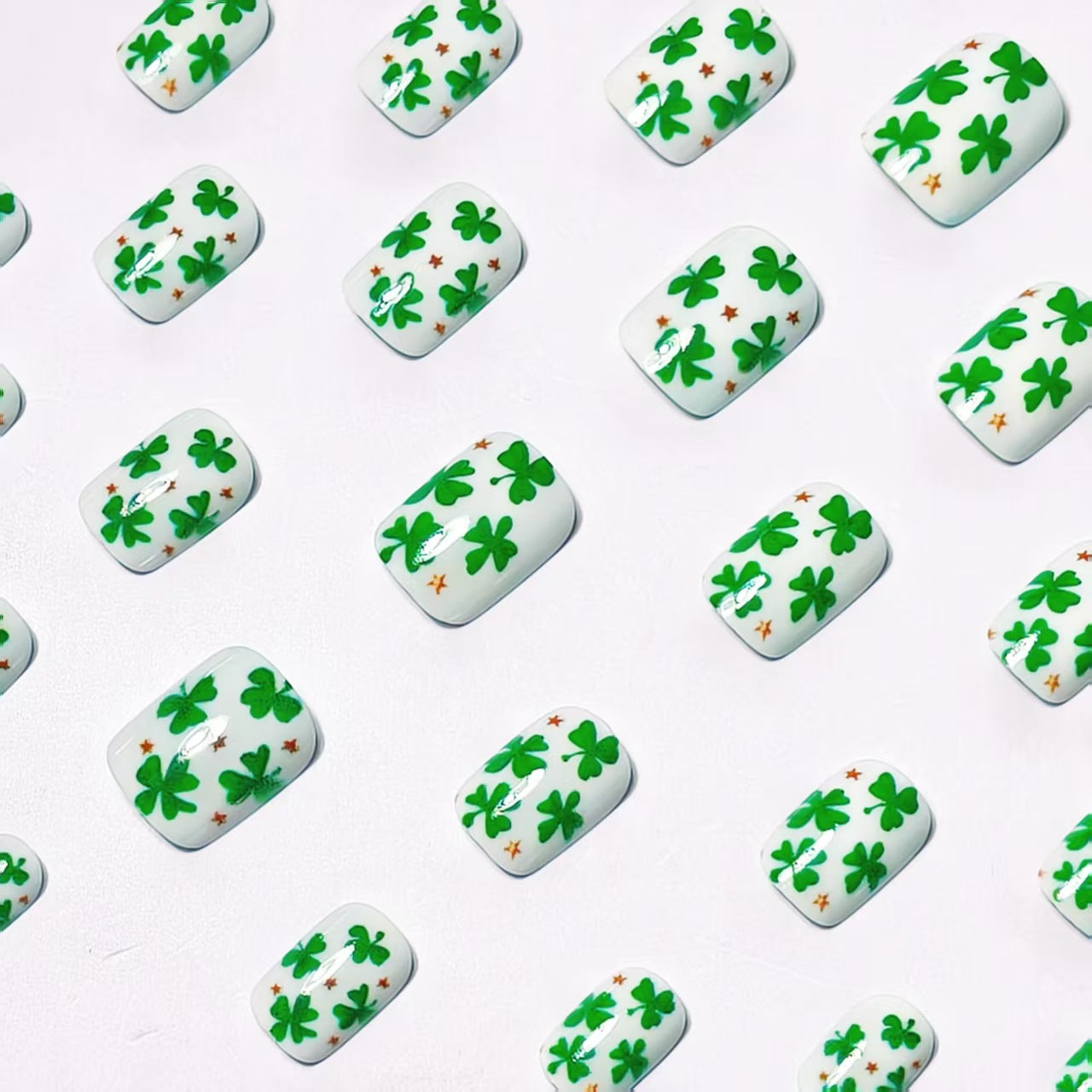 St. Patrick's Day Shamrock Nail Art Acalora