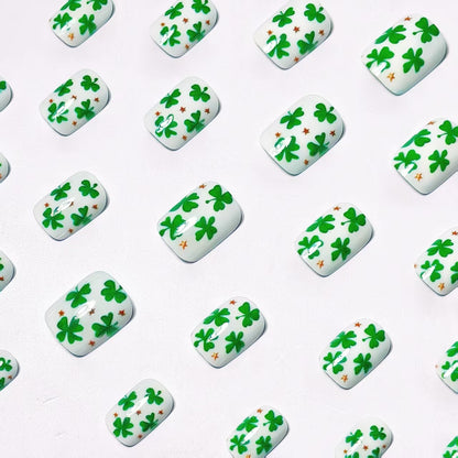 St. Patrick's Day Shamrock Nail Art Acalora