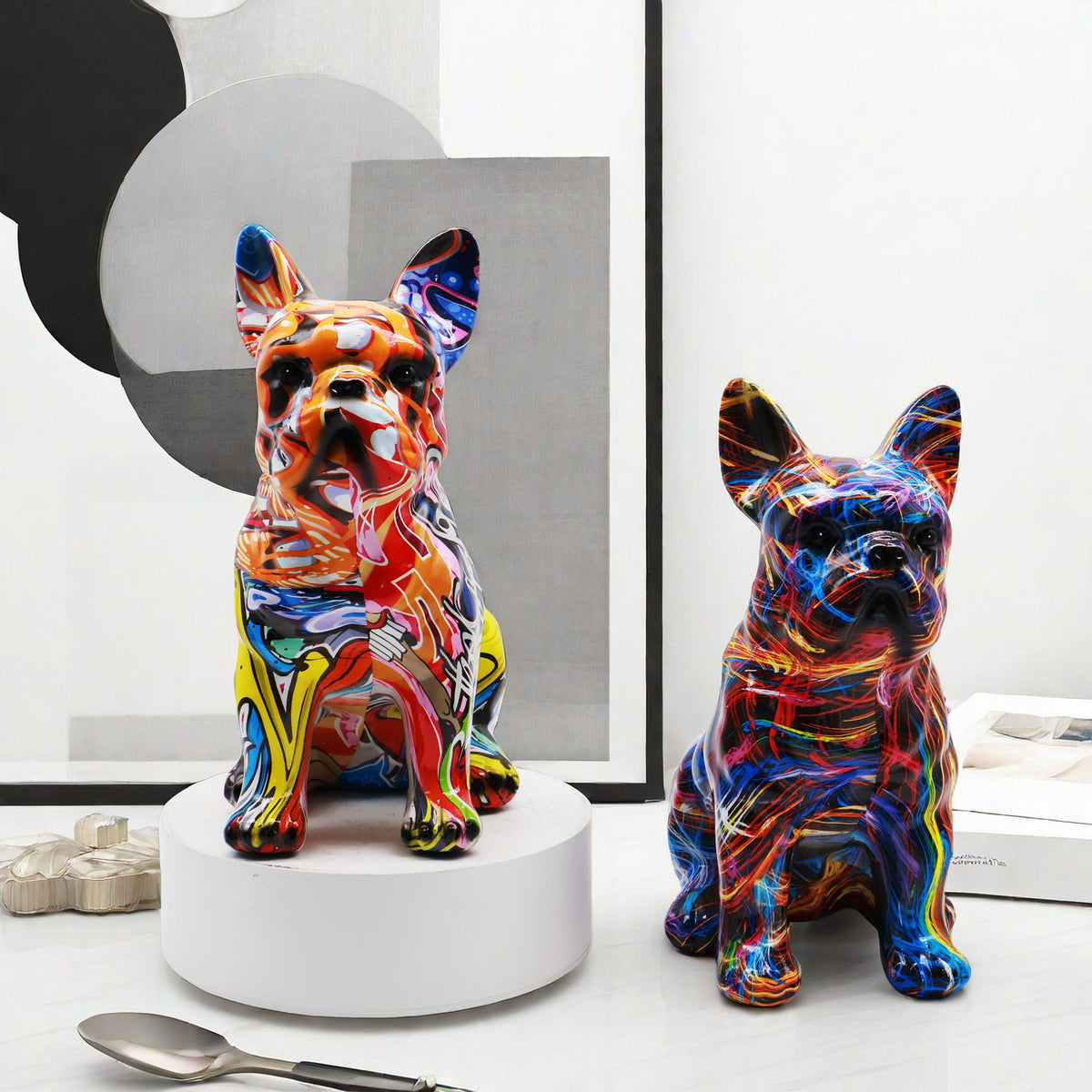 Artistically designed bulldog figure Acalora