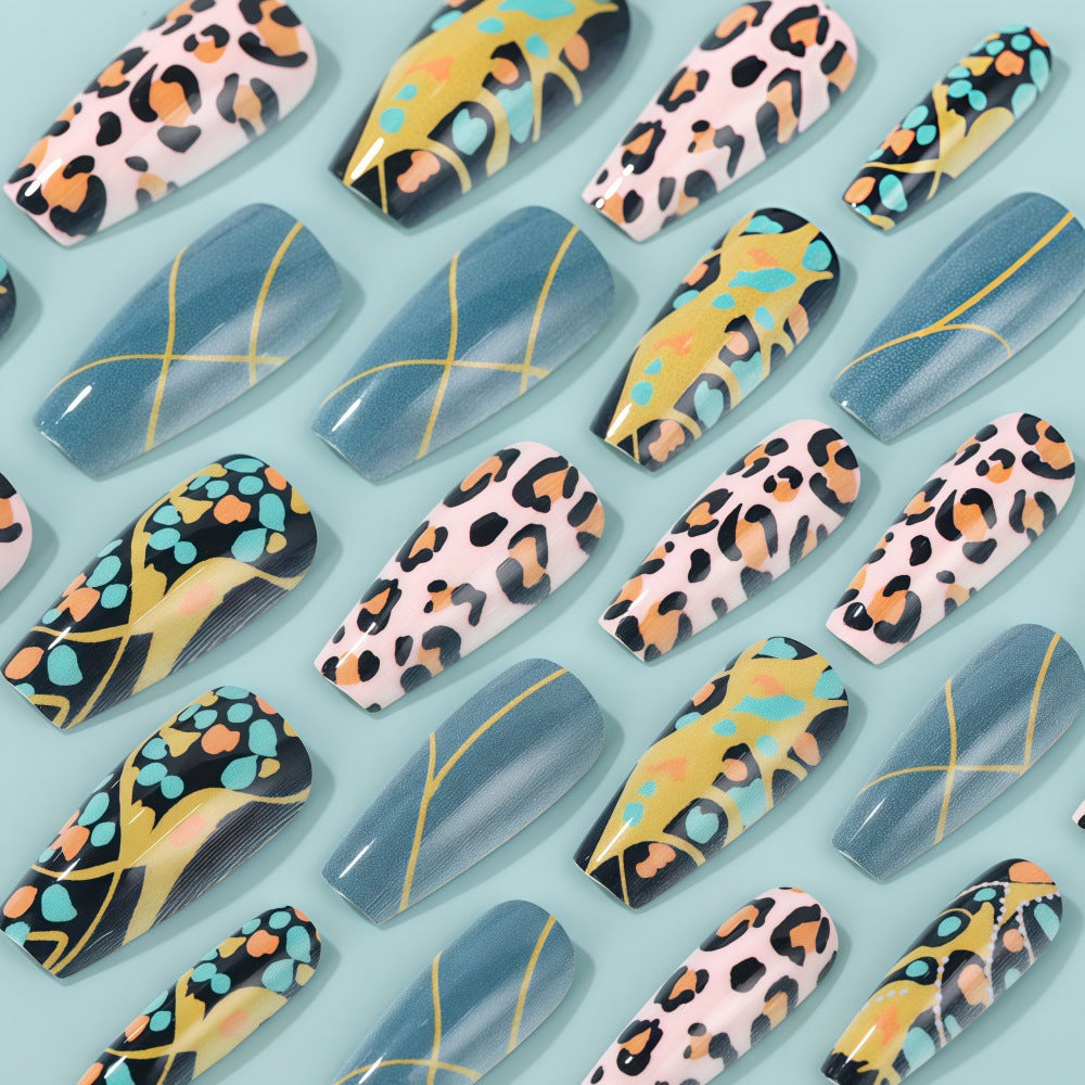Creative artificial nails in modern animal print design Acalora