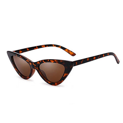 Ladies Cat-Eye Sunglasses with Elegant Tortoiseshell Pattern Bowlift