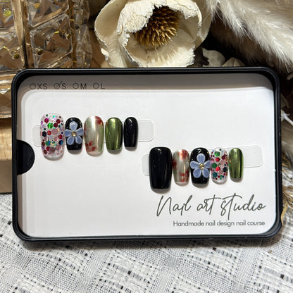 Artistic Floral-Inspired Press-On Nail Set Acalora