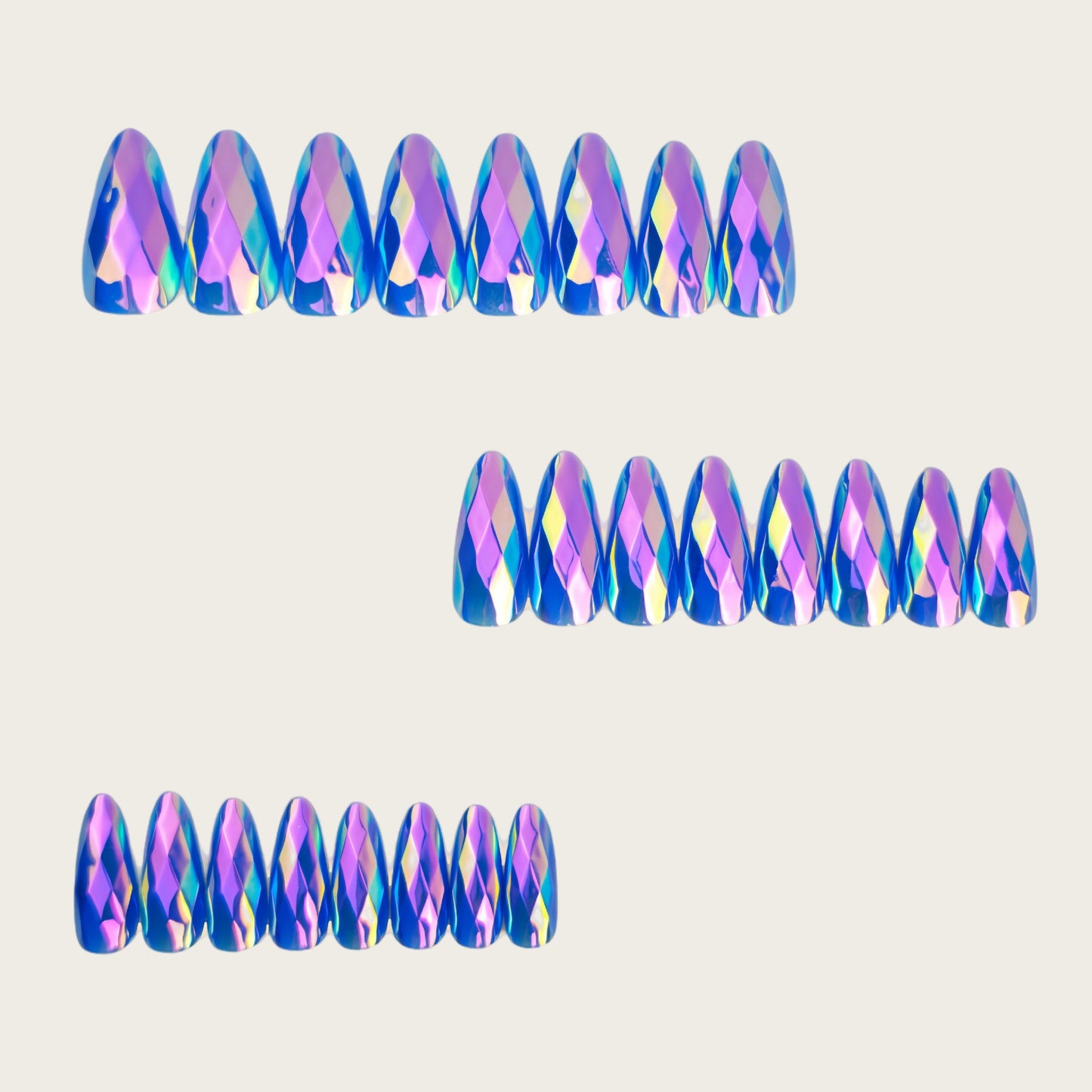 Artificial nails with faceted design Acalora