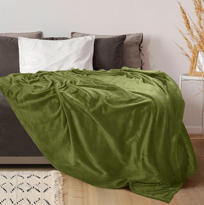 Cozy Plush Throw Blanket