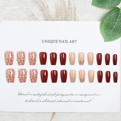 Artificial nail set with glamorous glitter and textural accents Acalora