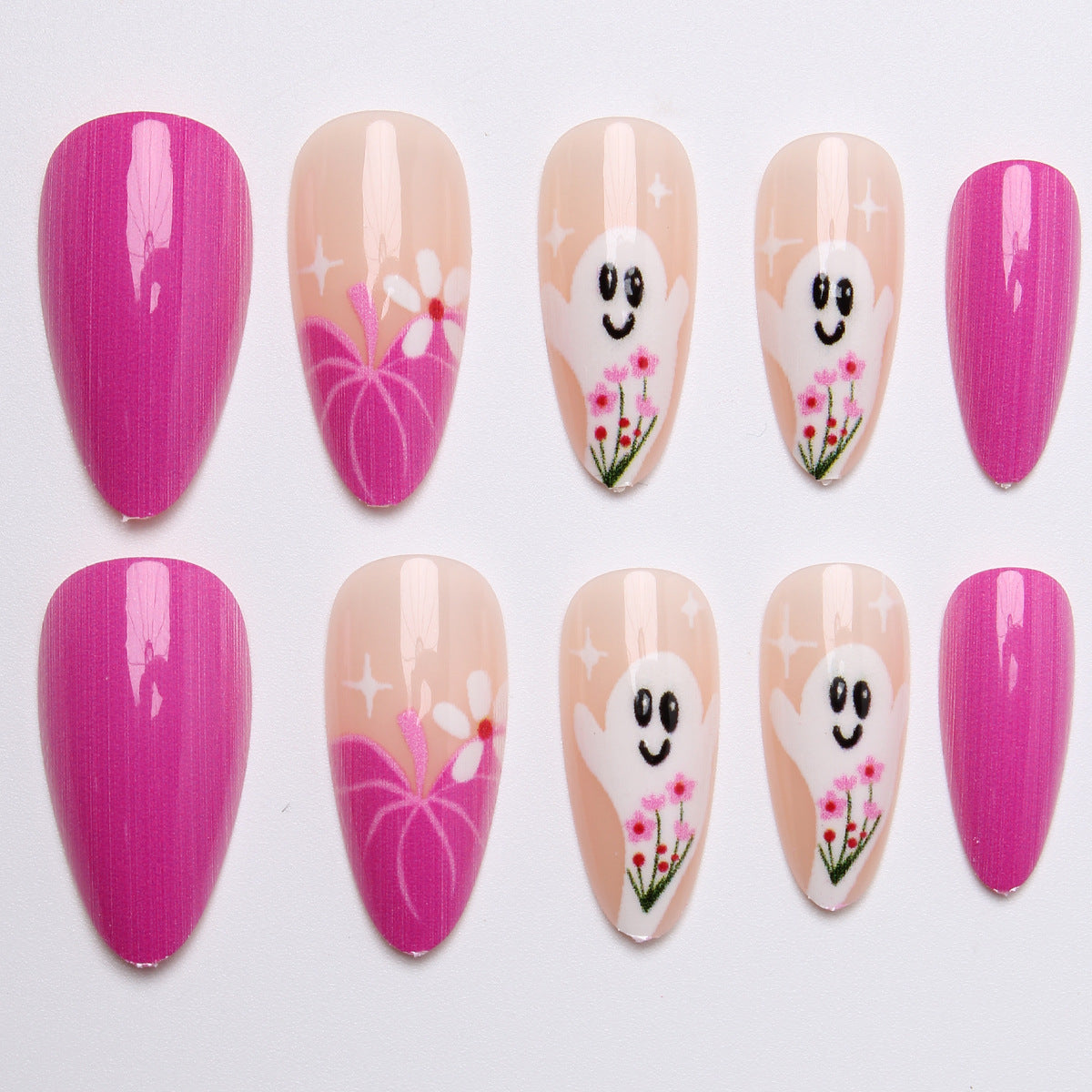 Artificial nail set with charming ghost and flower motifs Acalora