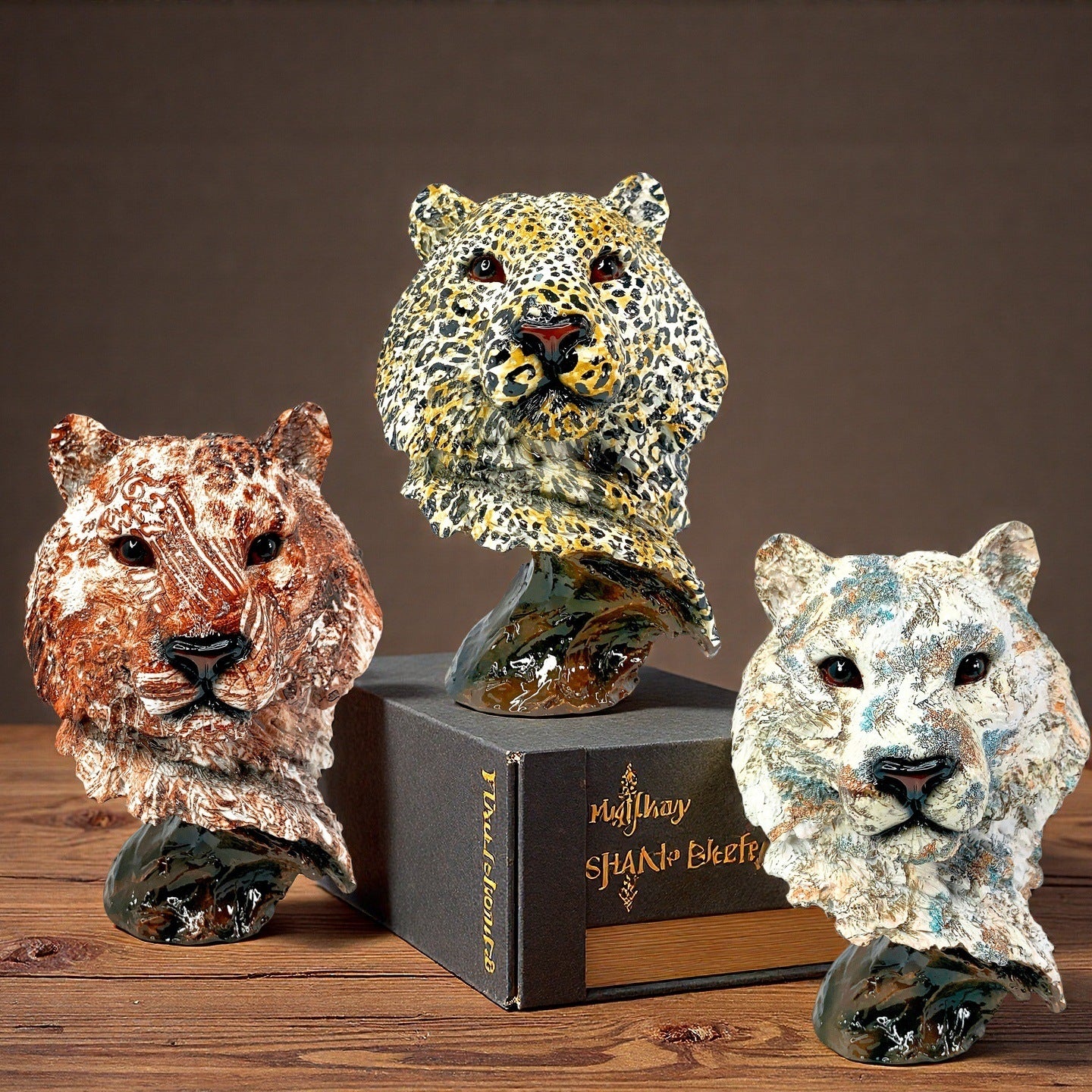 Decorative figure Acalora