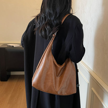 Soft Leather Slouchy Shoulder Bag Acalora