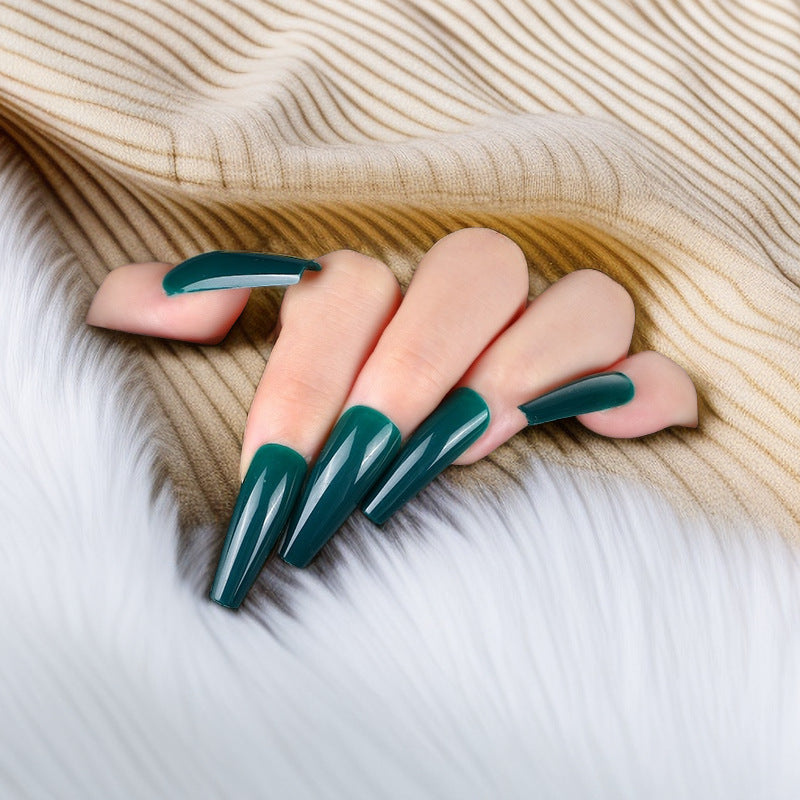 Artificial nails with elegant design Acalora