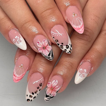 Artificial nail set with floral decorations and elegant patterns Acalora