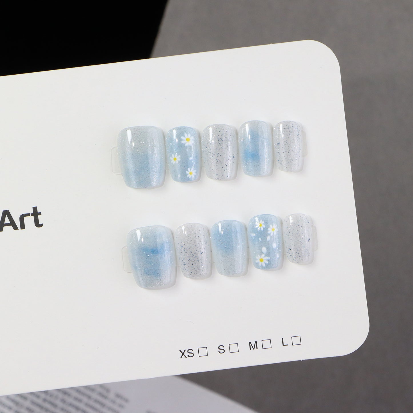Artistic Press-On Nail Set with Floral Accents Acalora 1788497744