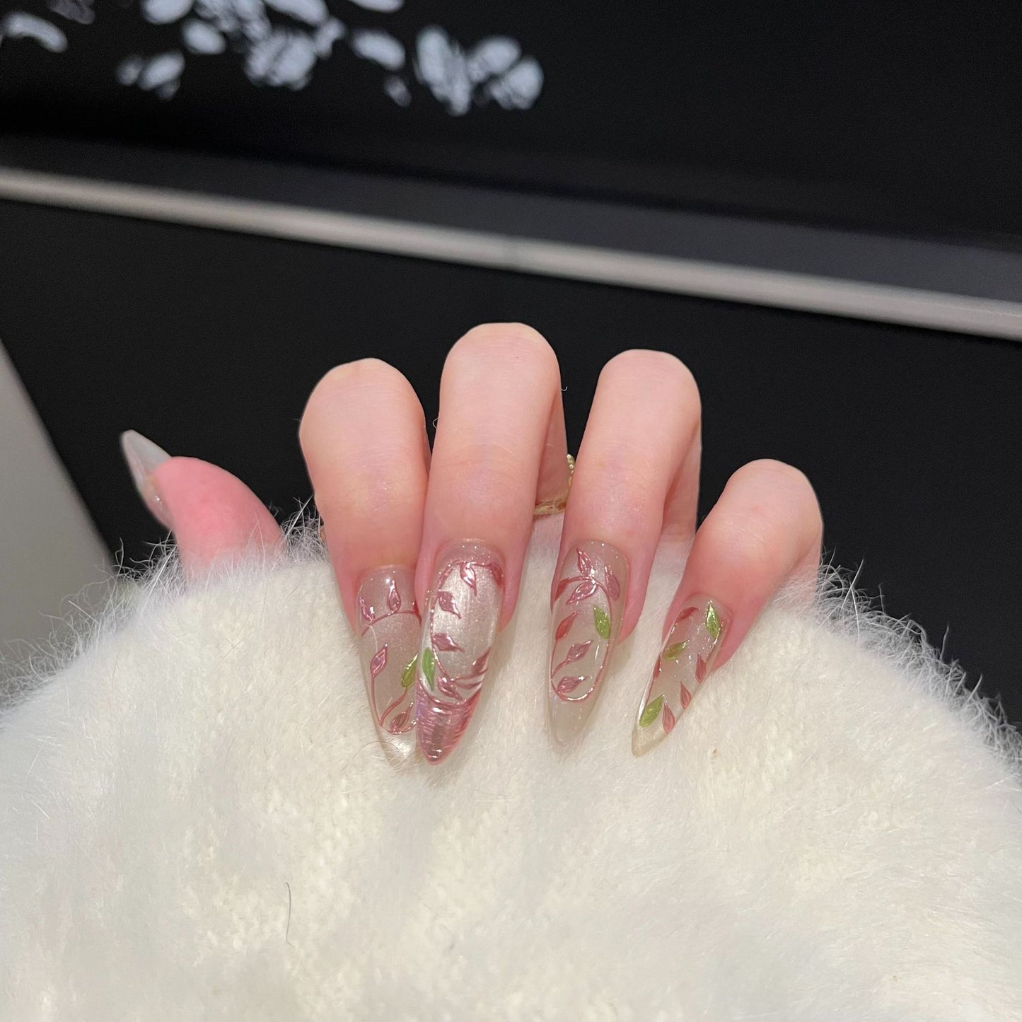 Artistic Floral Nail Tips Acalora