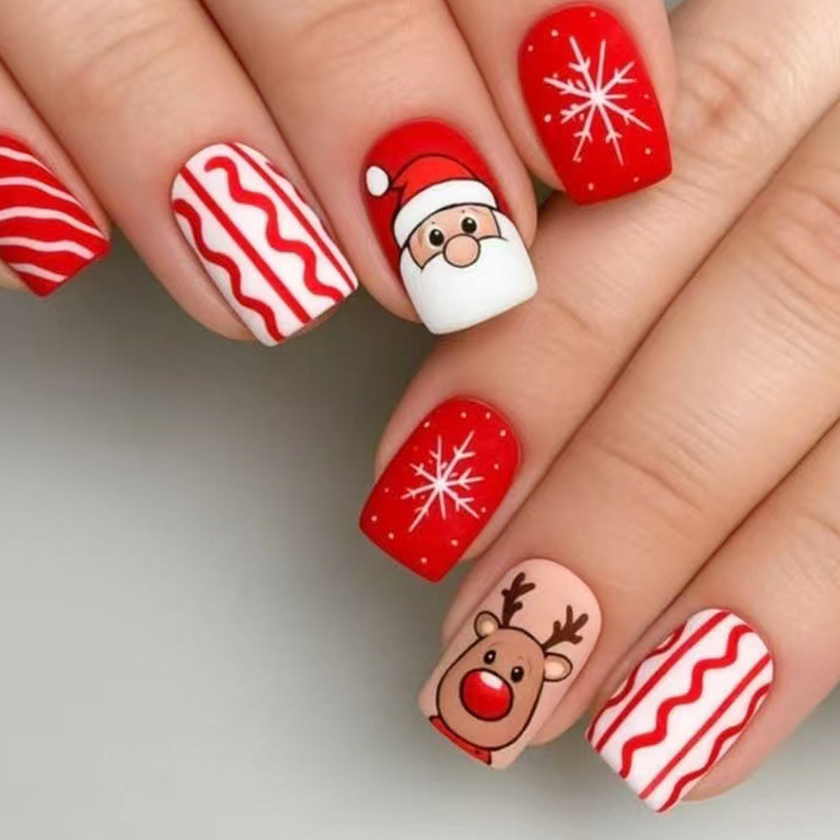 Festive Holiday-Themed Nail Art Acalora 1788155423