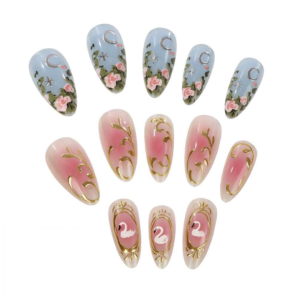Elegant and playful artificial nails Acalora