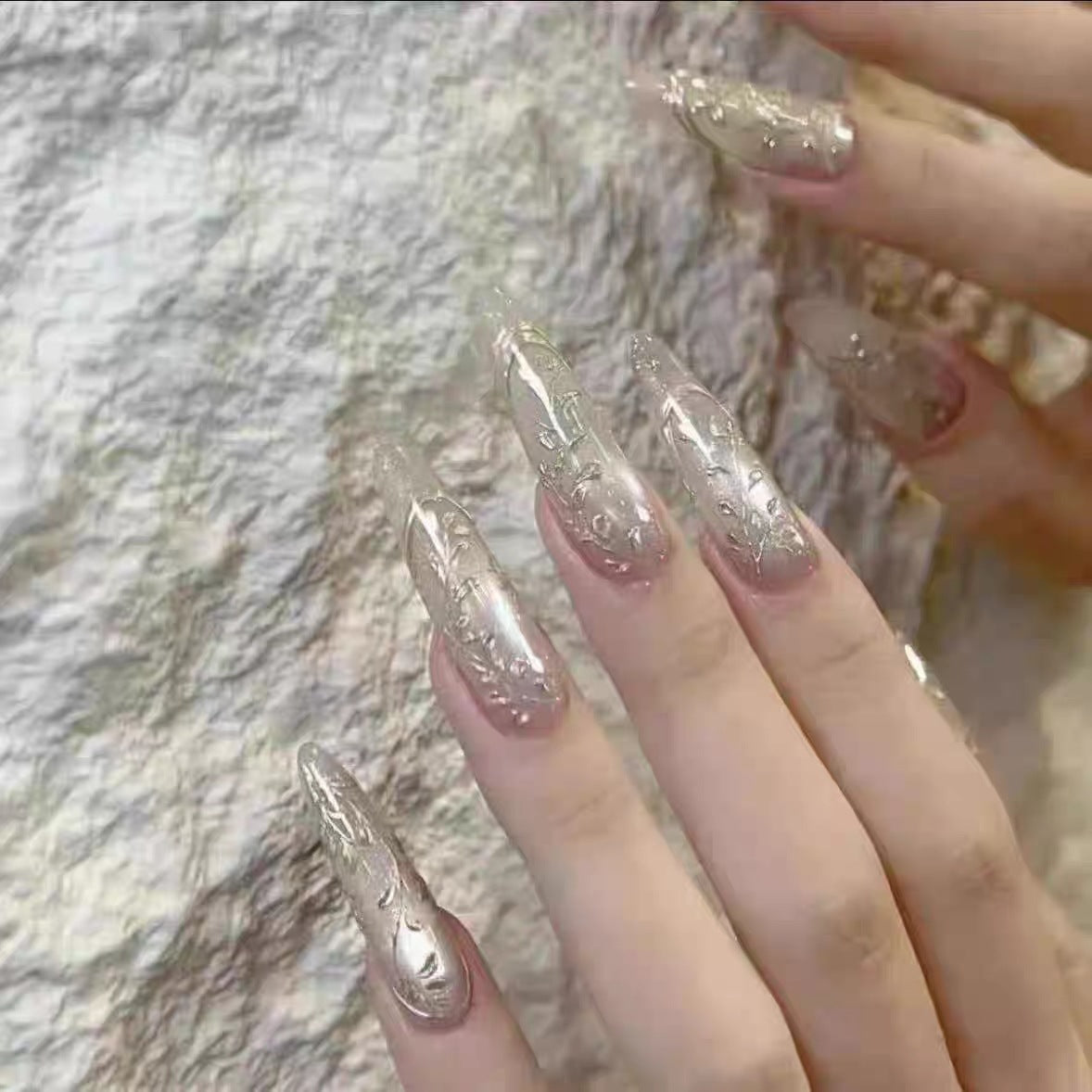 Artistic Sculpted Press-On Nails Acalora