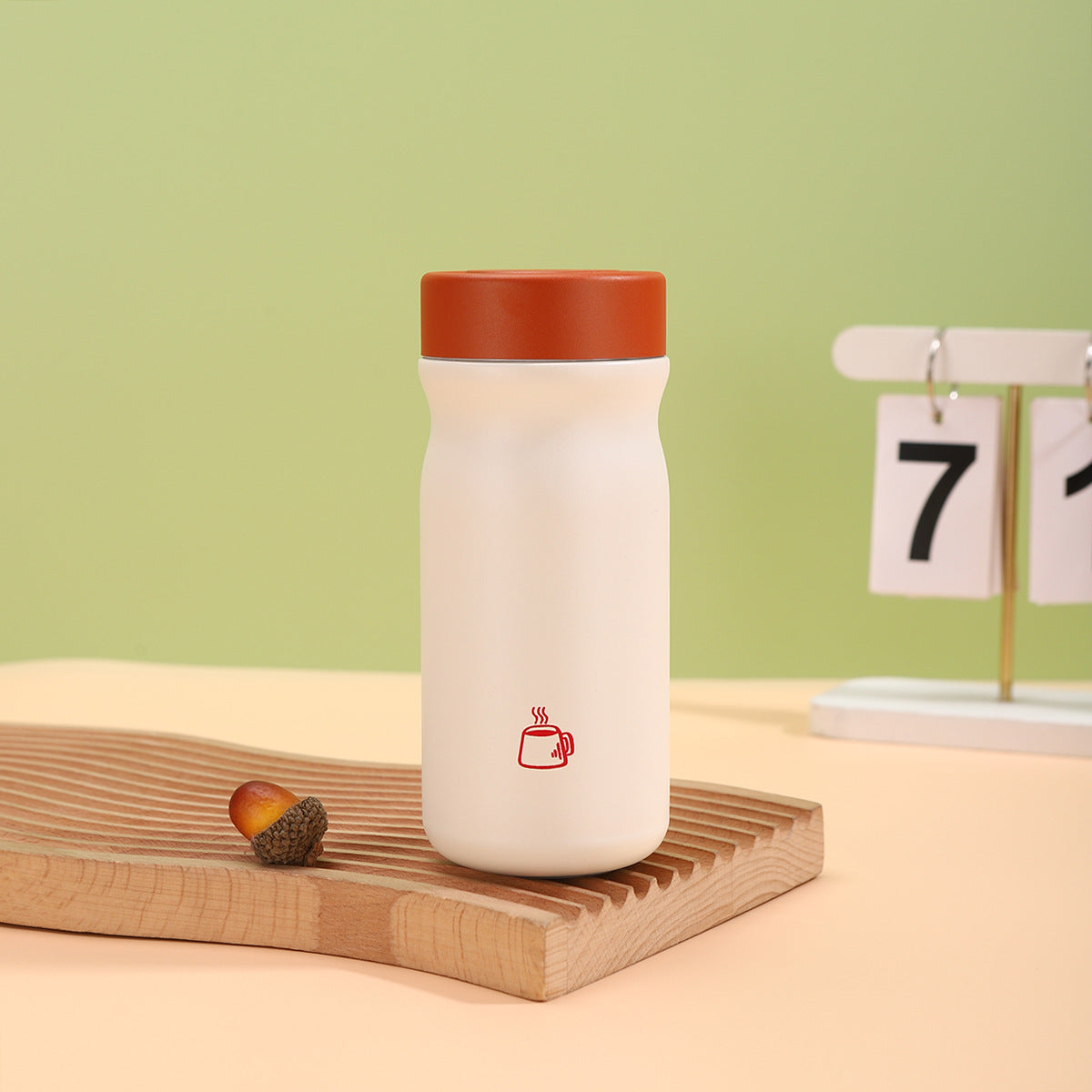 Women's Insulated Coffee Cup with practical spill stop Karnz