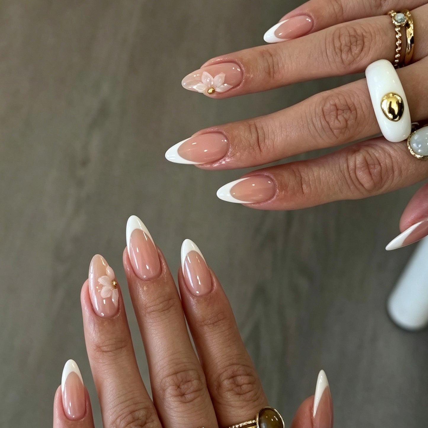 Floral Accent Press-On Nail Set Acalora