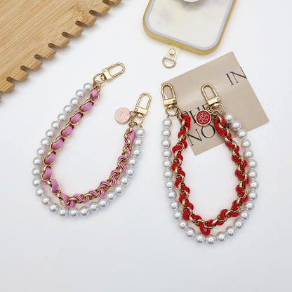 Chic Pearl-Chain Eyewear Holder Acalora
