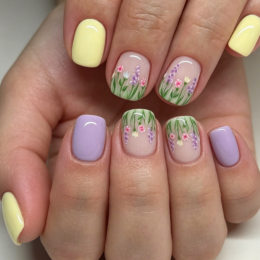 Floral Themed Press-On Nail Art Acalora