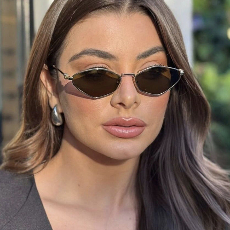 Women's geometric sunglasses with glossy metal frame and polarized lenses Bowlift