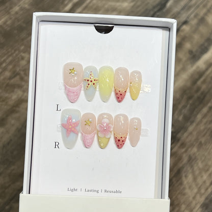 Summer-Inspired Press-On Nail Art Set Acalora