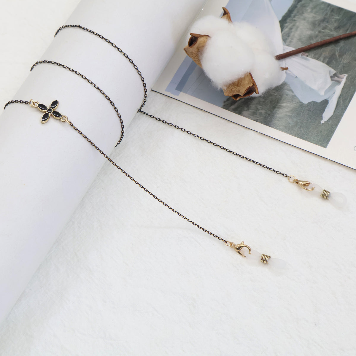 Beaded Eyewear Retainer Chain Acalora