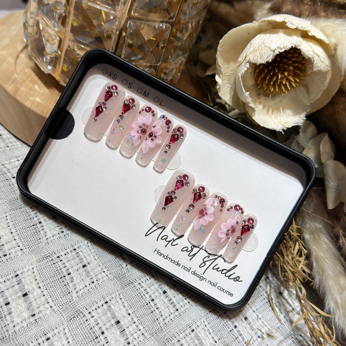 Reusable Press-On Nail Set Acalora