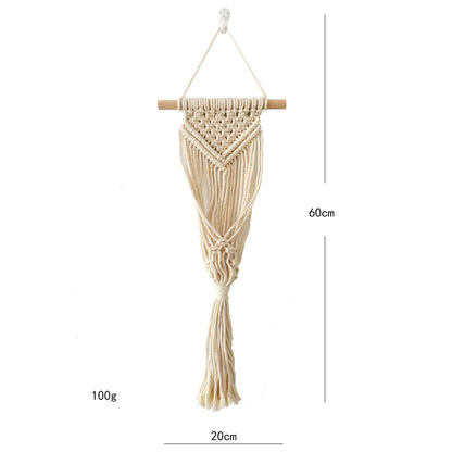 Macrame flower holder with elegant design