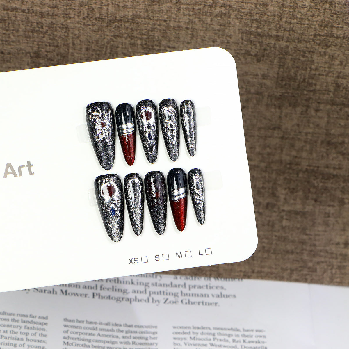Elegant Stiletto Press-On Nail Art Set with Unique Design Acalora