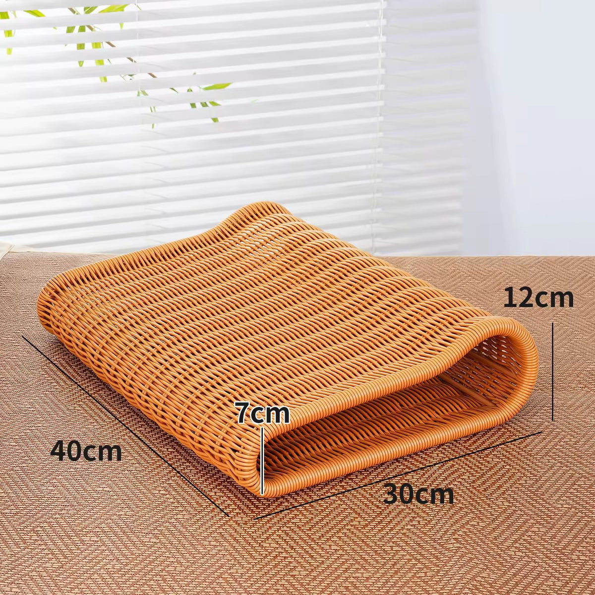 Decorative Woven Acalora