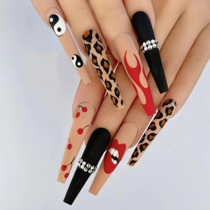 Artificial nails in creative designs with animal and face motifs Acalora